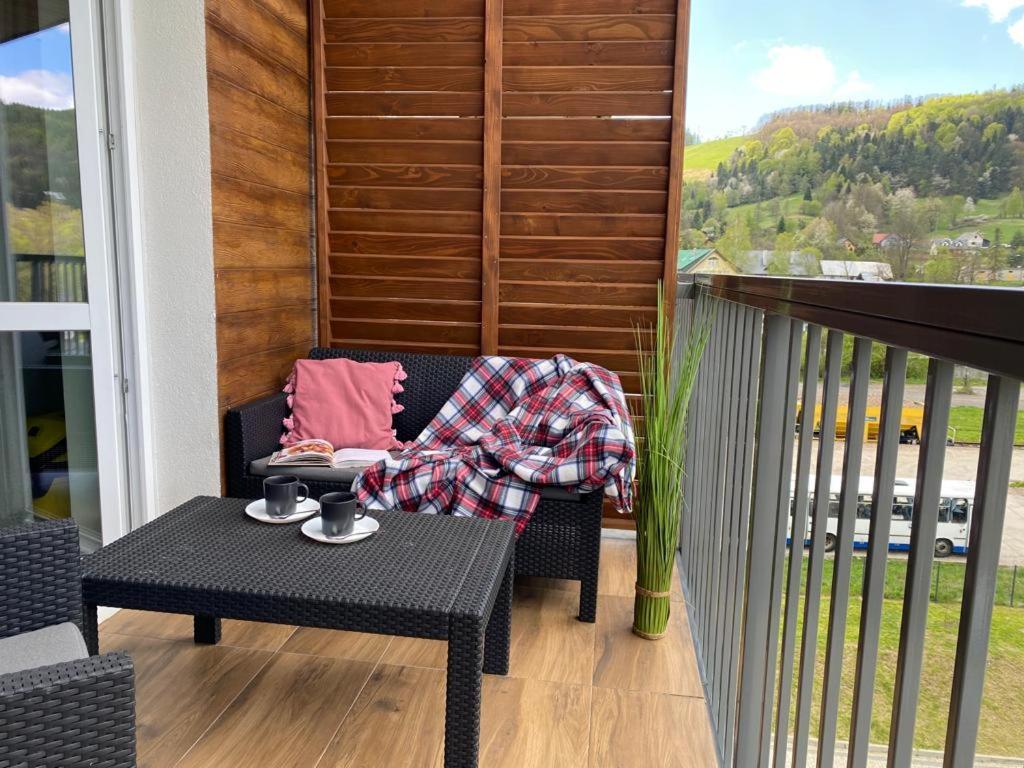 Bieszczady Apartament "Cicha Woda" Apartment Ustrzyki Dolne Luaran gambar